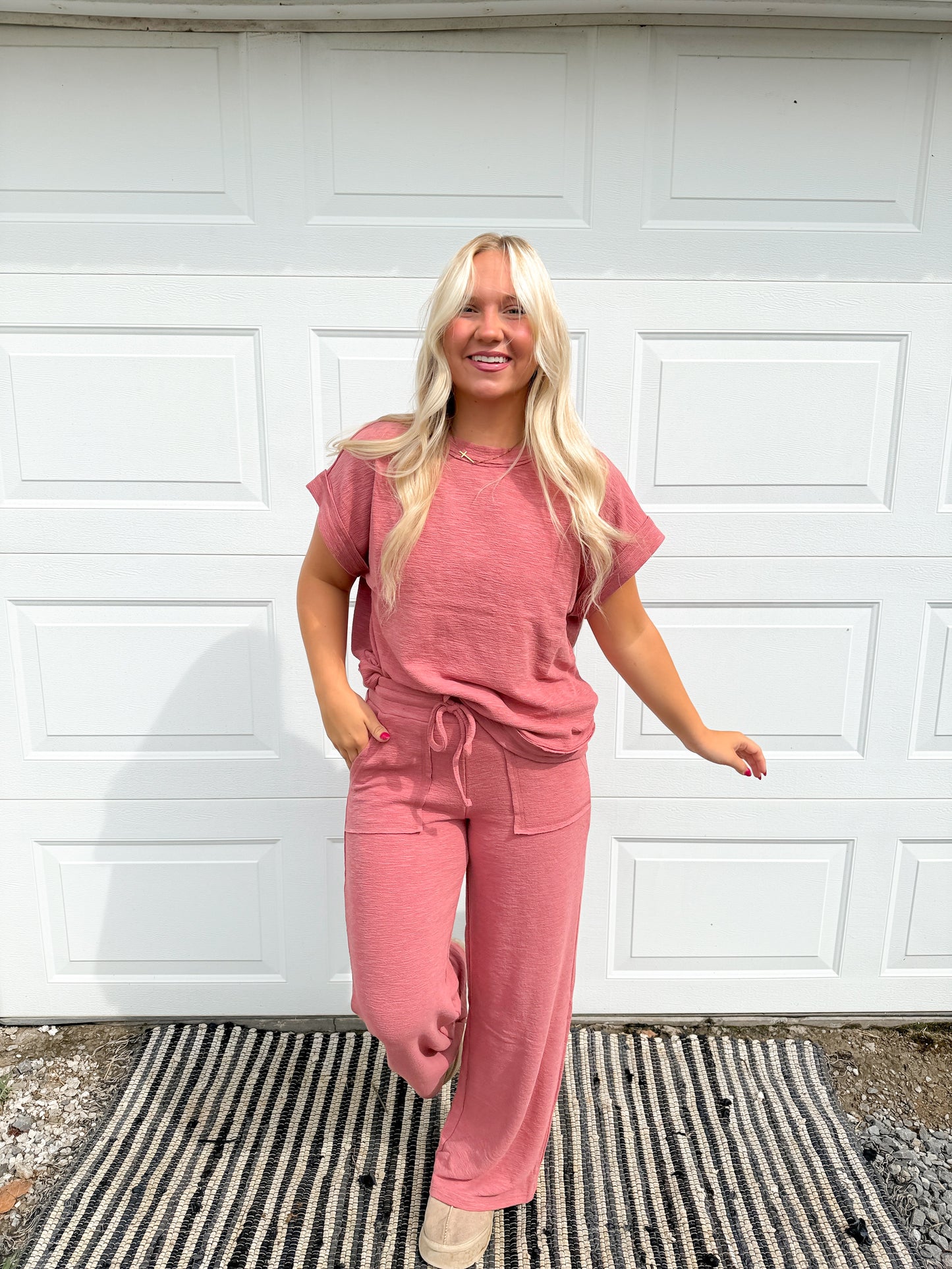 6. sleeve tee & long pants set