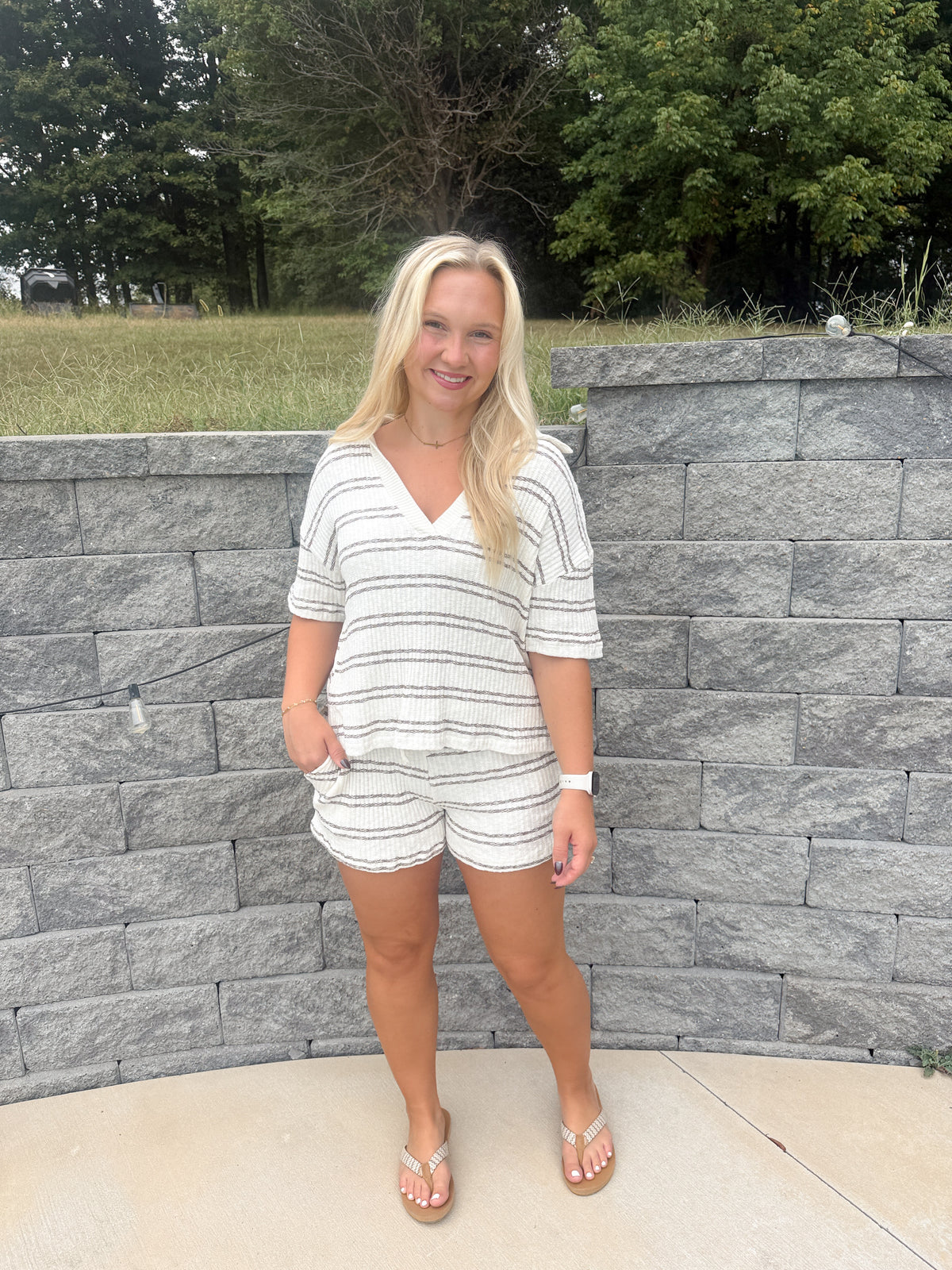 #119. Stripe Collared Short Sleeve Knit Set