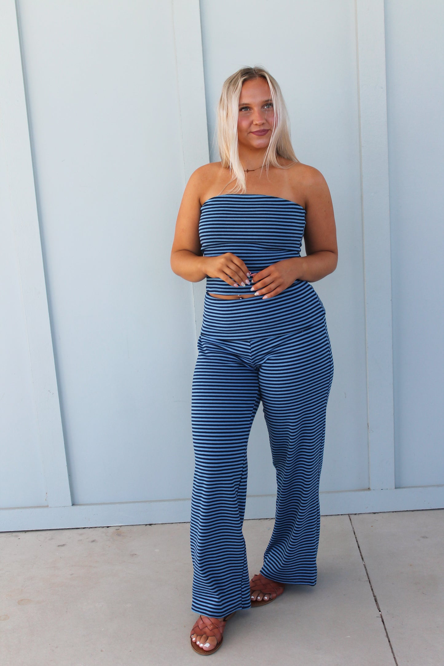 #214. Striped Set