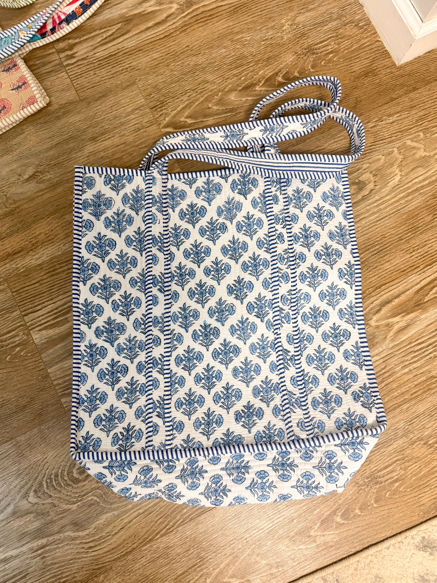 #162. Quilted Tote Bag