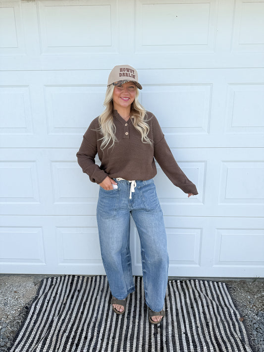 39. Knit button long sleeve