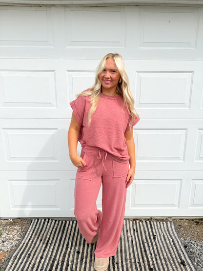 6. sleeve tee & long pants set