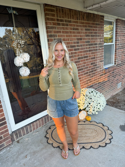 #62. Fitted Long Sleeve Button Top