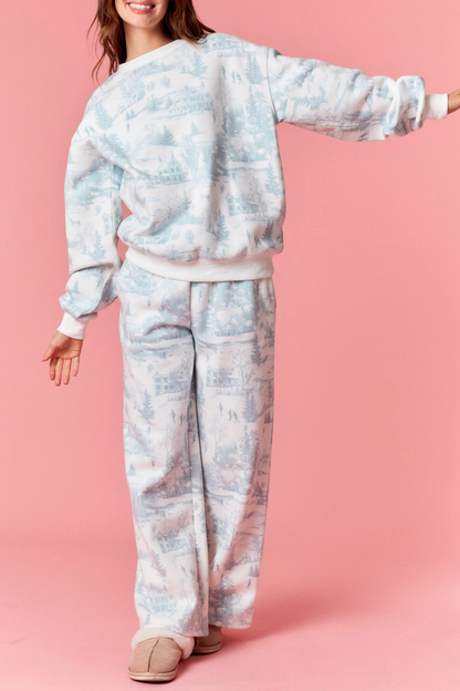 86. Holiday Crewneck